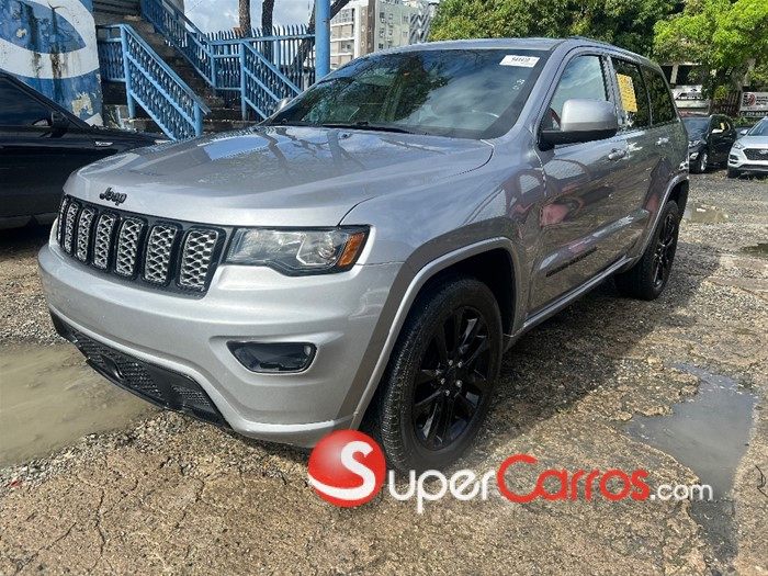 2020 Jeep Grand Cherokee Altitude