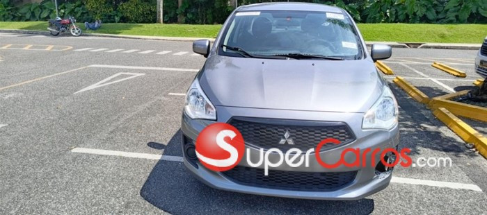 2020 Mitsubishi Mirage Básico