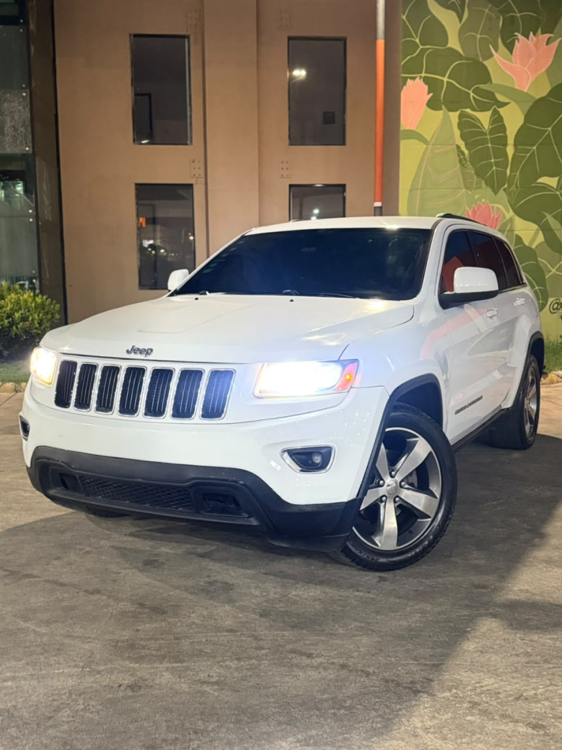 2019 Jeep Cherokee Laredo