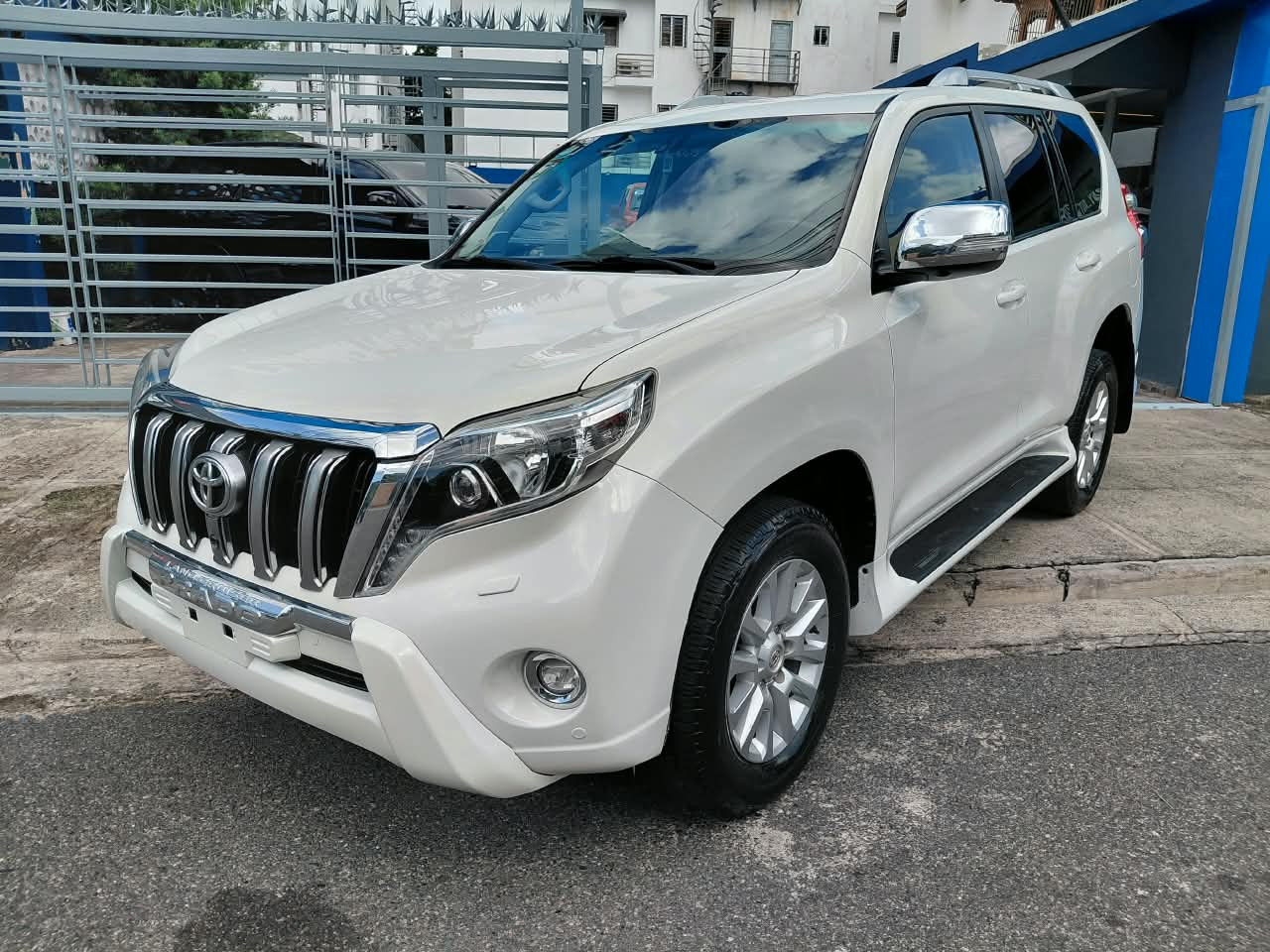 2017 Toyota Land C. Prado VXL