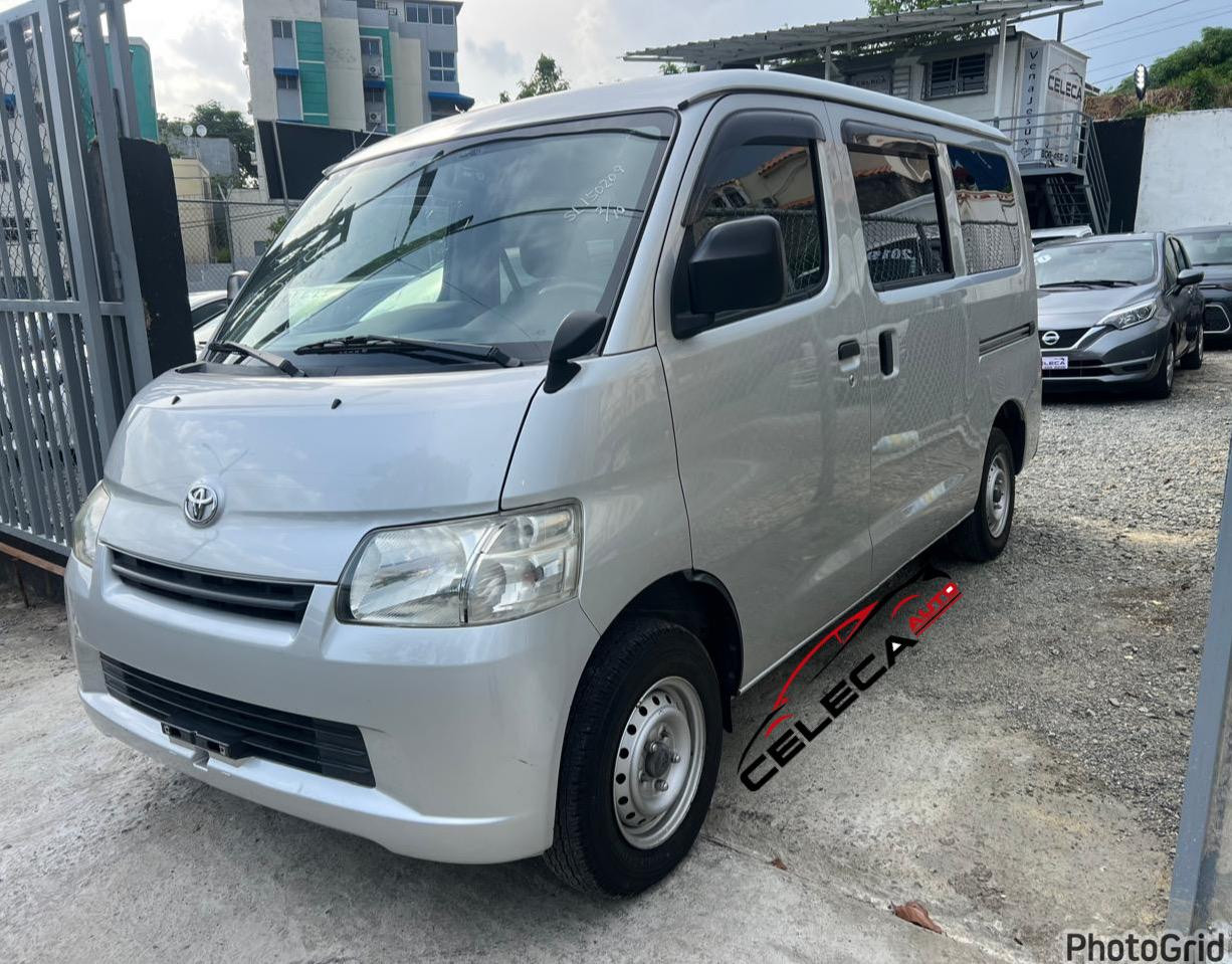 2020 Toyota Town Ace Basico