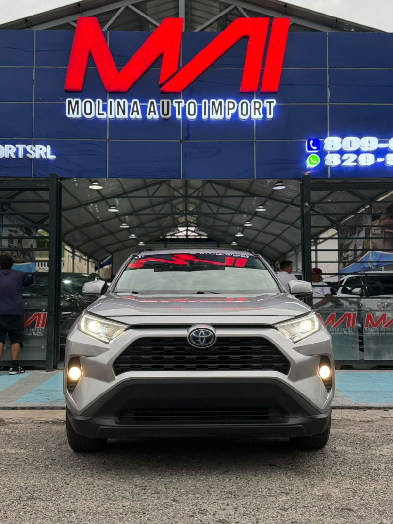 2021 Toyota RAV4 XLE
