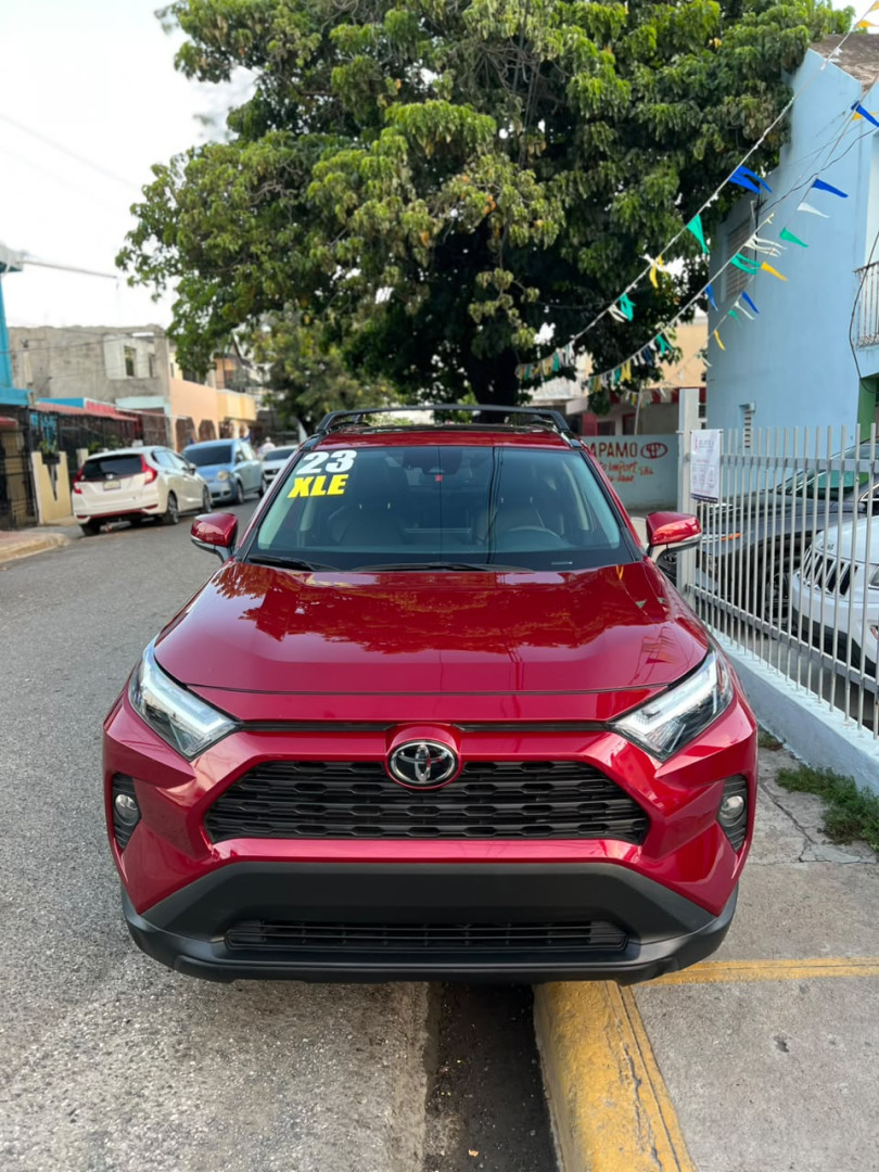 2023 Toyota RAV4 XLE